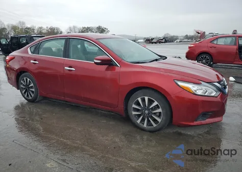 2017 Nissan Altima 2.5 z USA, uszkodzony, nr VIN 1N4AL3AP9HC498644